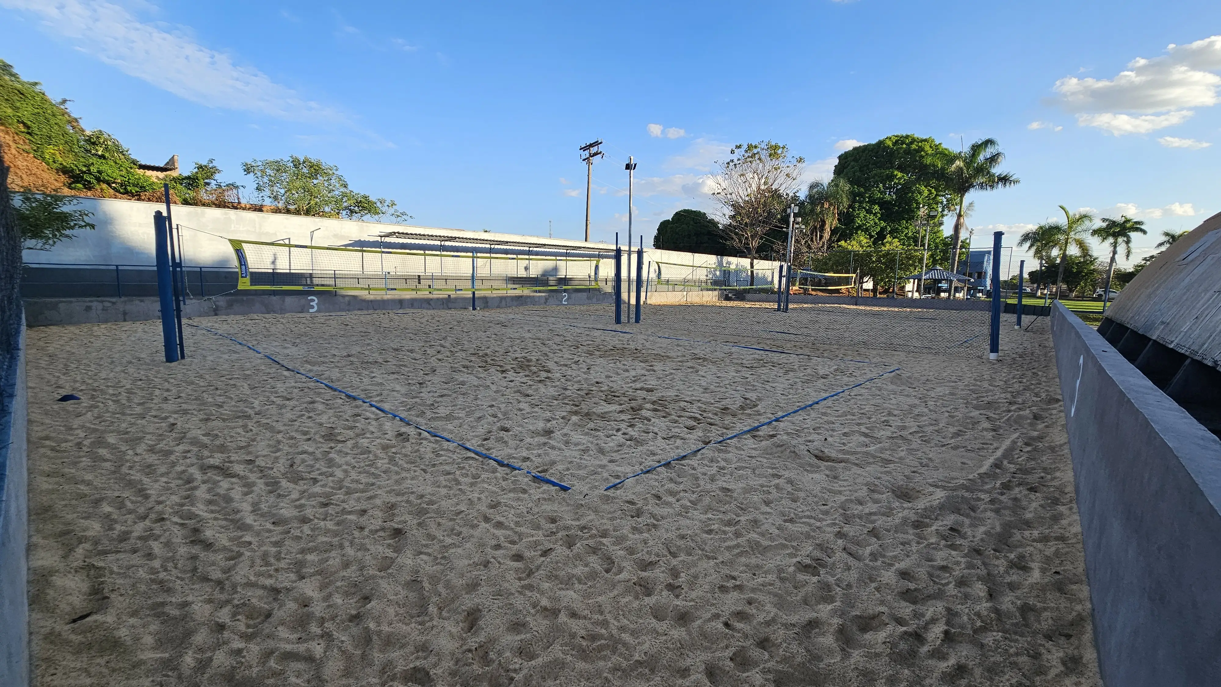 Areia Tratada e Redes Oficiais